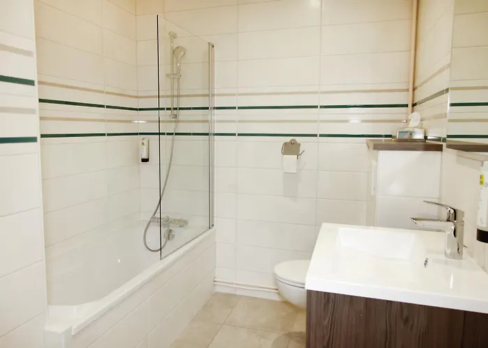 Отель De France